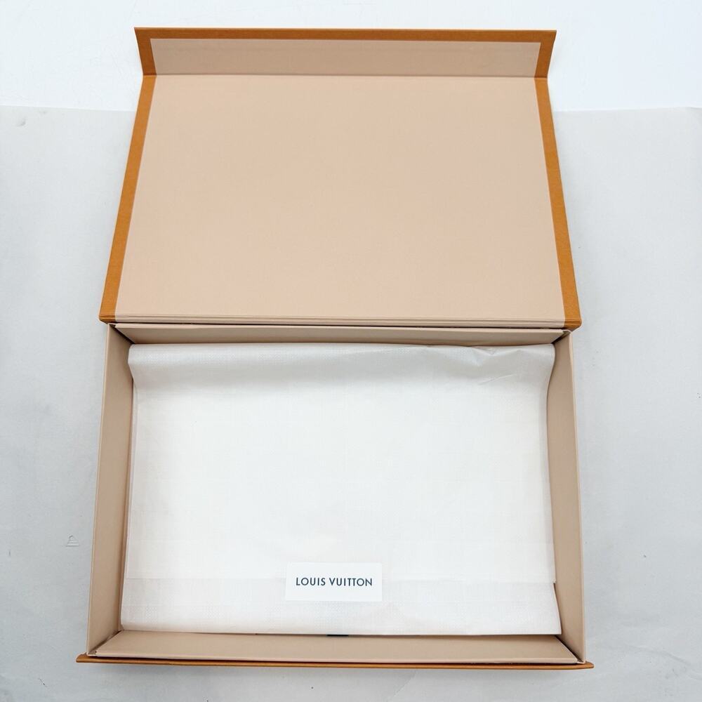 Louis Vuitton Authentic Orange Empty Magnetic Gift Box & Tissue 12" x 8" x 2" - Picture 6 of 8